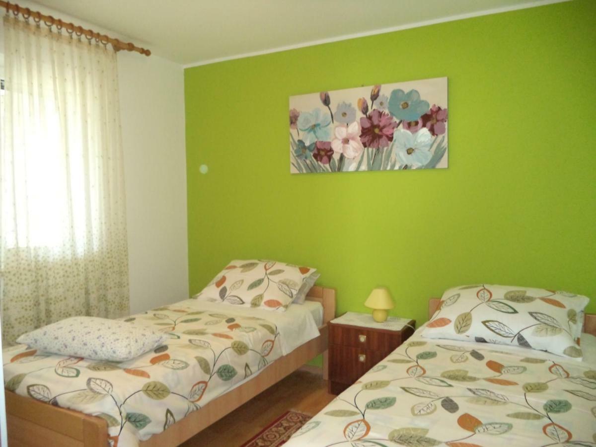 Valeriana Apartment Pula Exterior foto